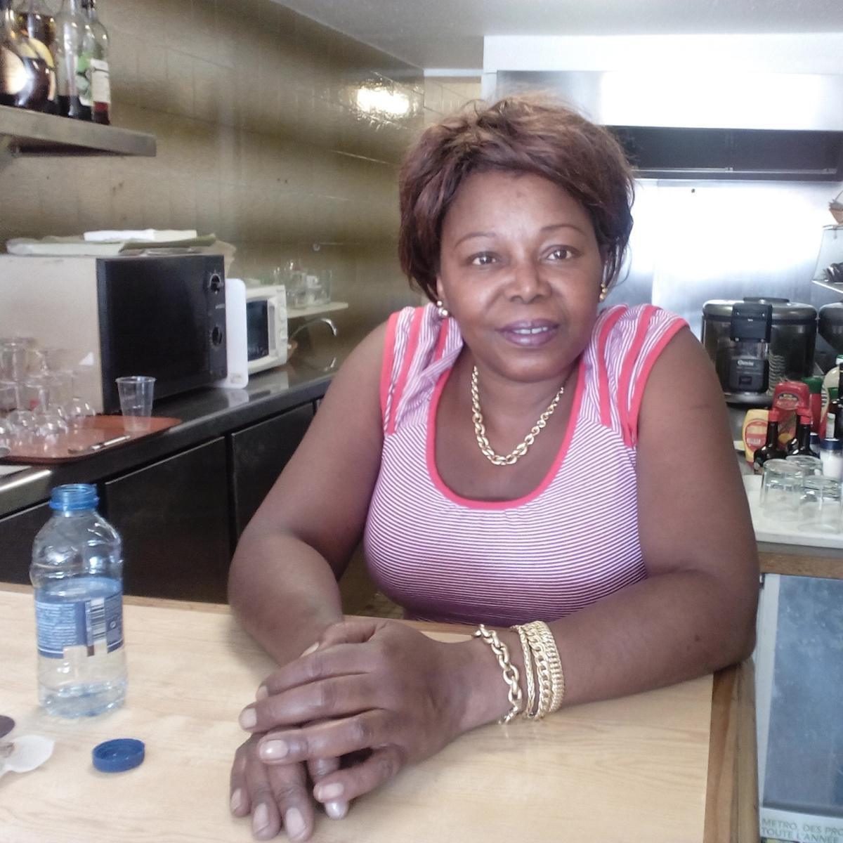 CHEZ BERNADETTE CHEZ BERNADETTE