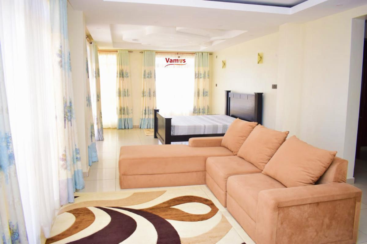 Stunning Nyali Penthouse with a sea view, 5499 per person for 3 Days