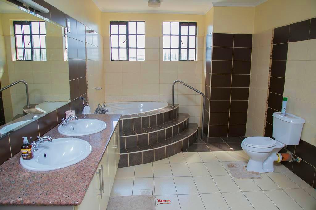 Stay in this stunning home in Gigiri from 2999 per person including breakfast!