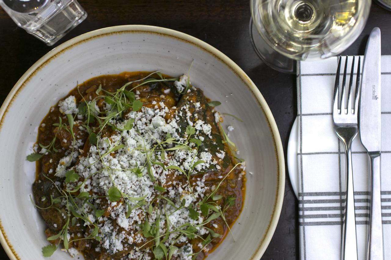 Vegatable curry with coconut crumb