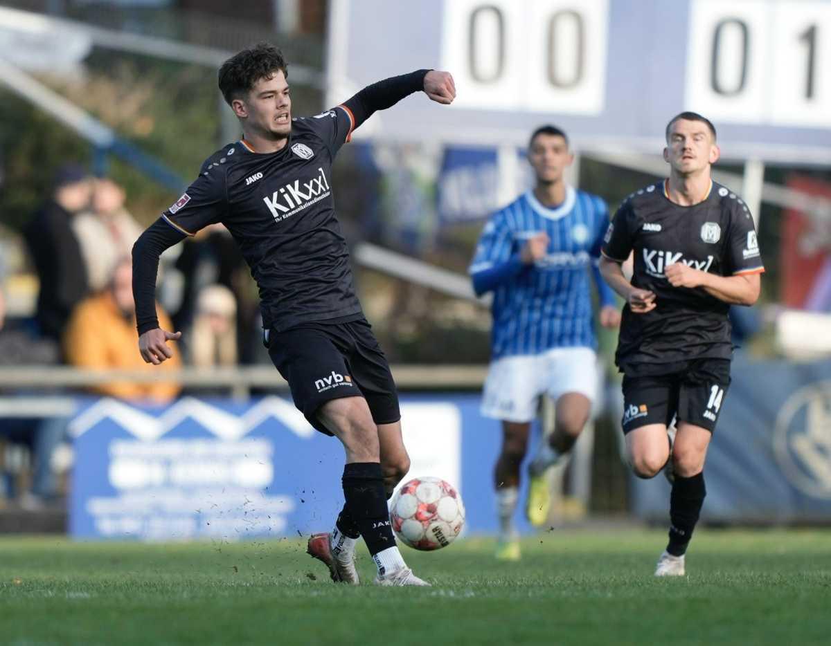 Auswärtssieg am Panzenberg Auswärtssieg am Panzenberg