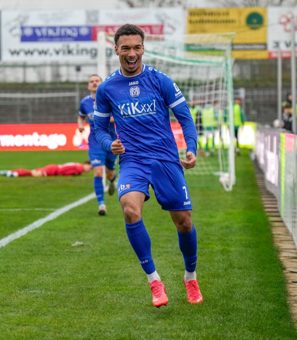 Flutlicht-Topspiel-Derby im Marschwegstadion! 