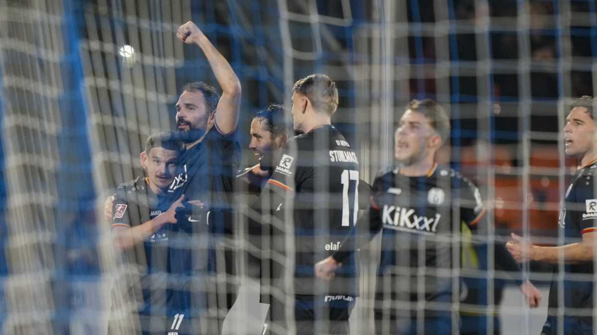 Partystimmung nach Derbysieg Partystimmung nach Derbysieg