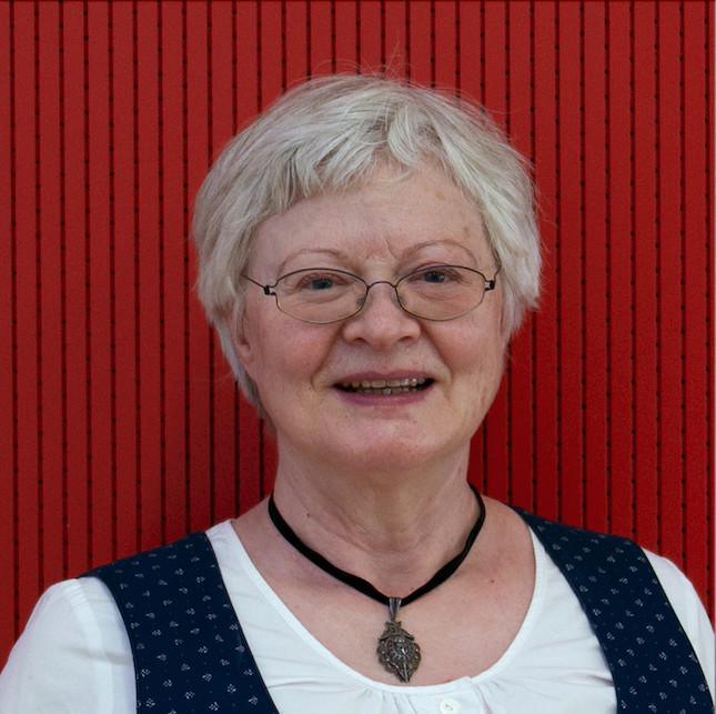 Religionslehrerin Gabriele Lindinger Religionslehrerin Gabriele Lindinger