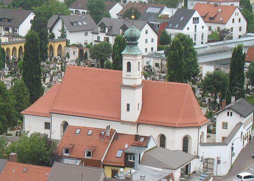 Friedhofskirche St. Maria Friedhofskirche St. Maria