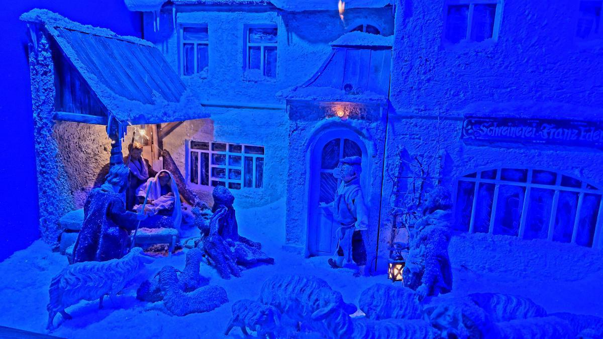 Fröhliche Weihnachten! Fröhliche Weihnachten!