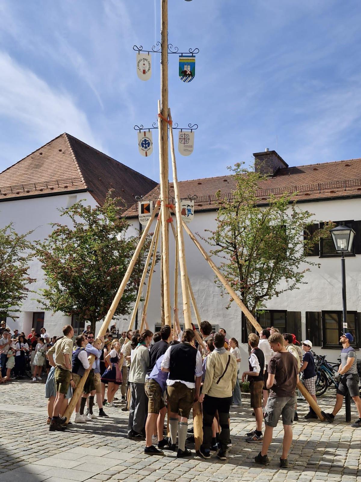 Oh Mai, was für ein Baum! Oh Mai, was für ein Baum!