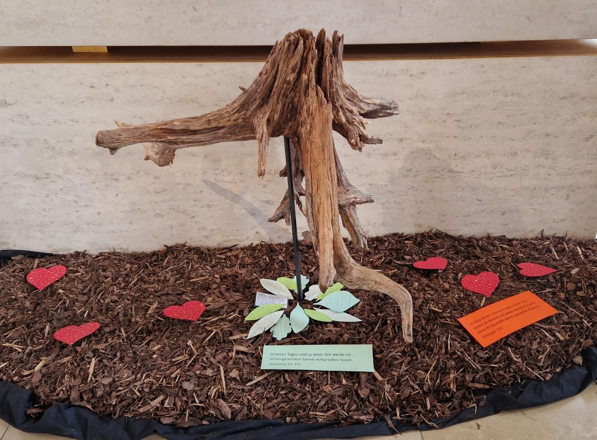 Die Familiengottesdienste im Advent Die Familiengottesdienste im Advent