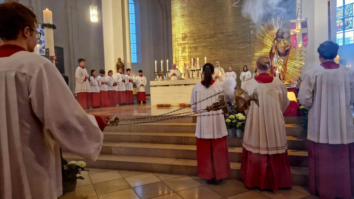 Frohe Ostern! Frohe Ostern!