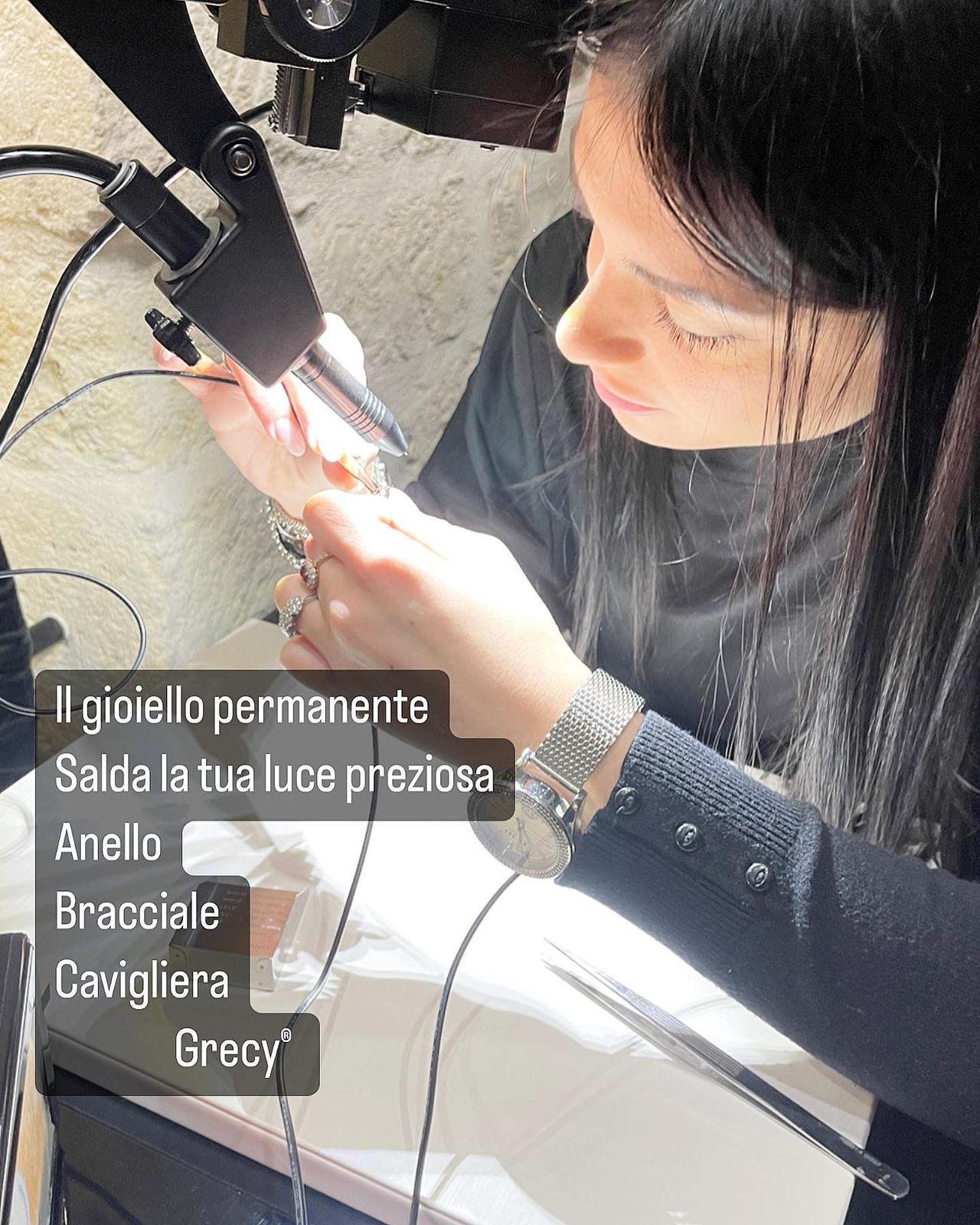 Gioiello prezioso saldato in pochi secondi.