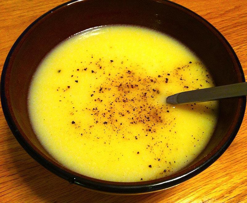 Avgolemono (Greek Egg Lemon) Soup Avgolemono (Greek Egg Lemon) Soup