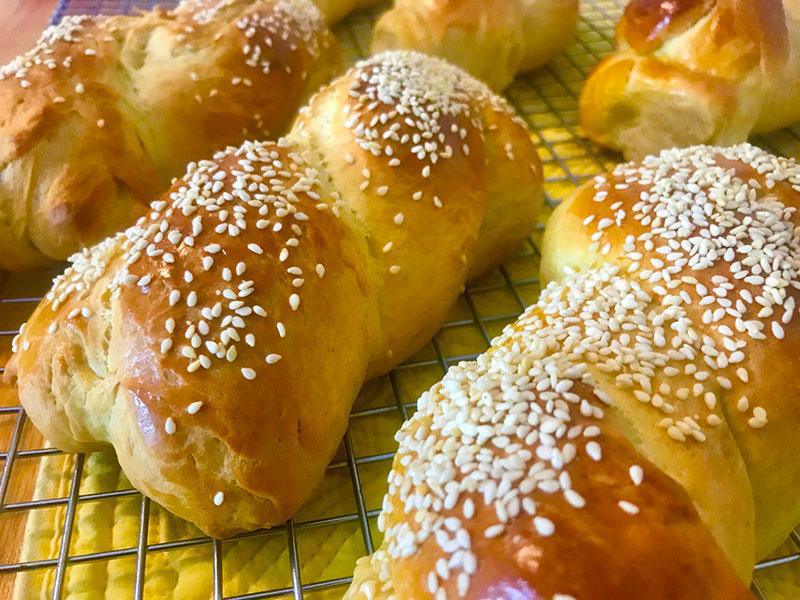 Greek Easter Tsoureki Greek Easter Tsoureki