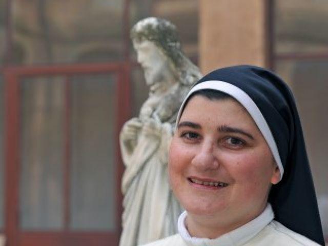 Sor Leticia, Priora del Monasterio