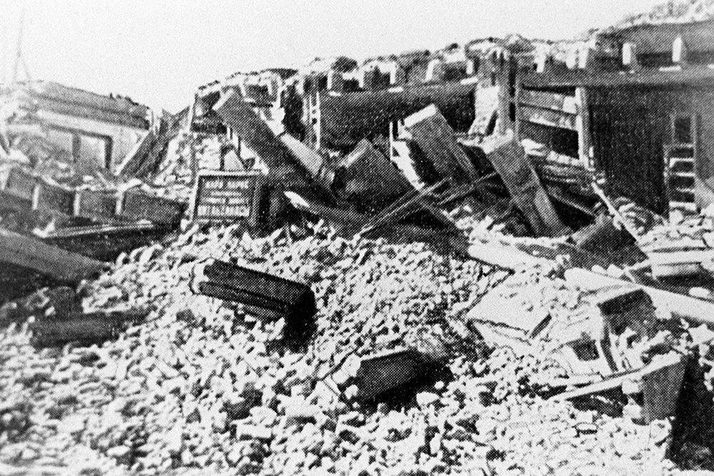В Ашхабаде почтили память жертв землетрясения 1948 года