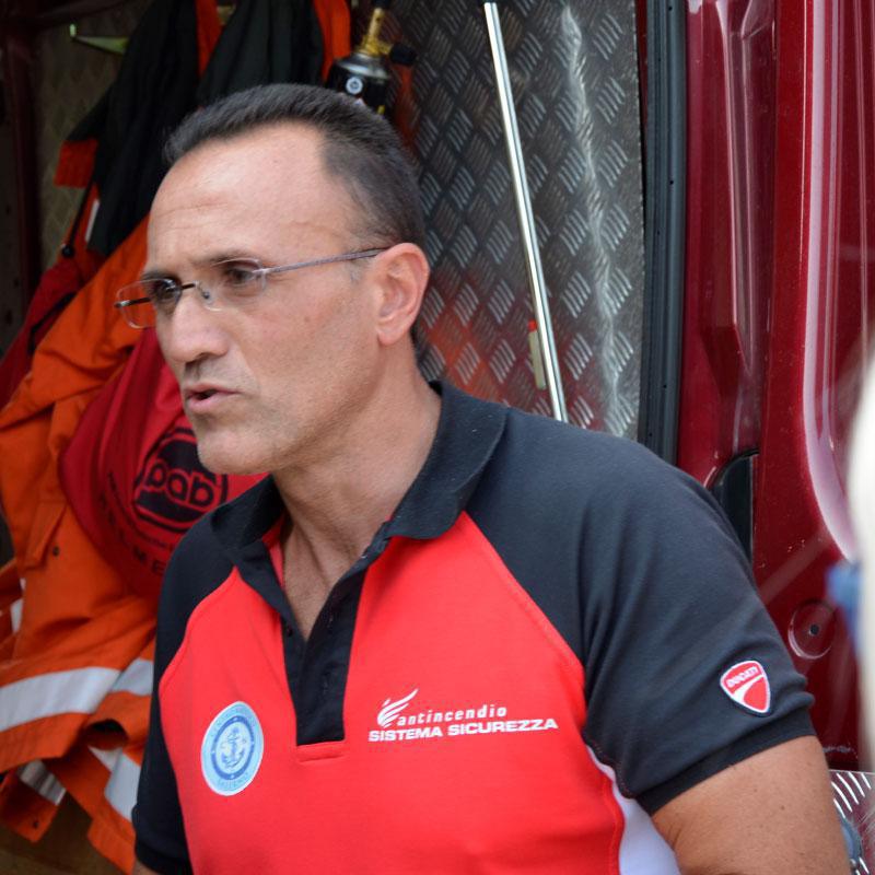 Corsi di formazione addetti antincendio e addetti al primo soccorso Corsi di formazione addetti antincendio e addetti al primo soccorso