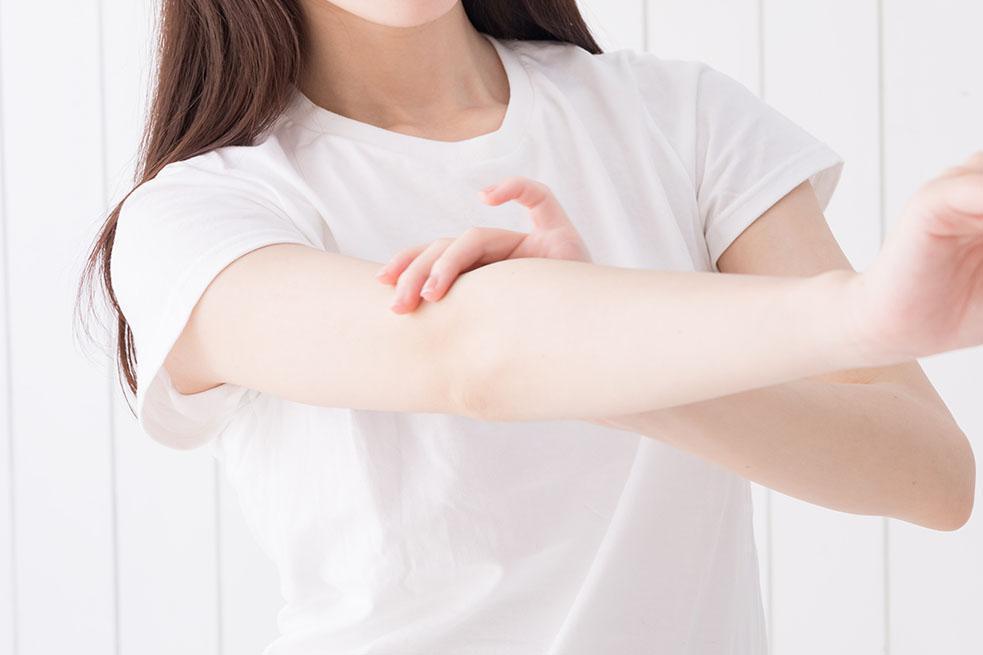 부엌에서 찾은 재료로 거칠어진 팔 꿈치를 부드럽게 부엌에서 찾은 재료로 거칠어진 팔 꿈치를 부드럽게