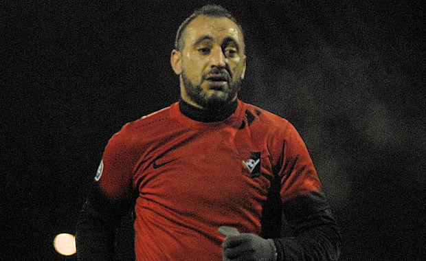 Deux buts pour Rachid Benayen
