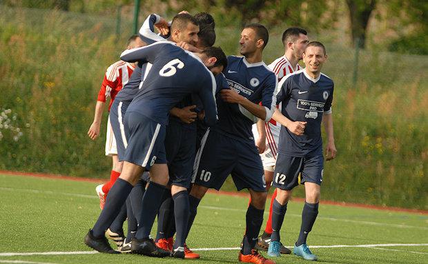 D2 – LYON-CROIX-ROUSSE continue, BEAUJOLAIS Foot en vacances