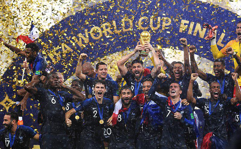 L'équipe de France de 2018 à fait la fierté de tout le pays, et elle avoue avoir été boostée par le hit « Ramenez la coupe à la maison » de Vegedream