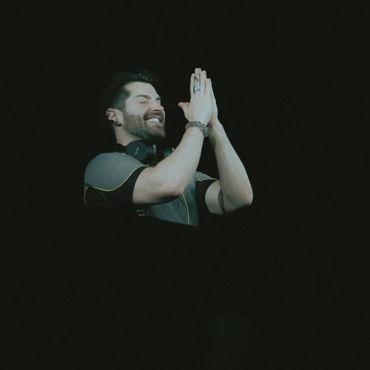 "Estação Verão Show 2023: A Explosão de Energia que Sacode Praia Grande!" "Estação Verão Show 2023: A Explosão de Energia que Sacode Praia Grande!"