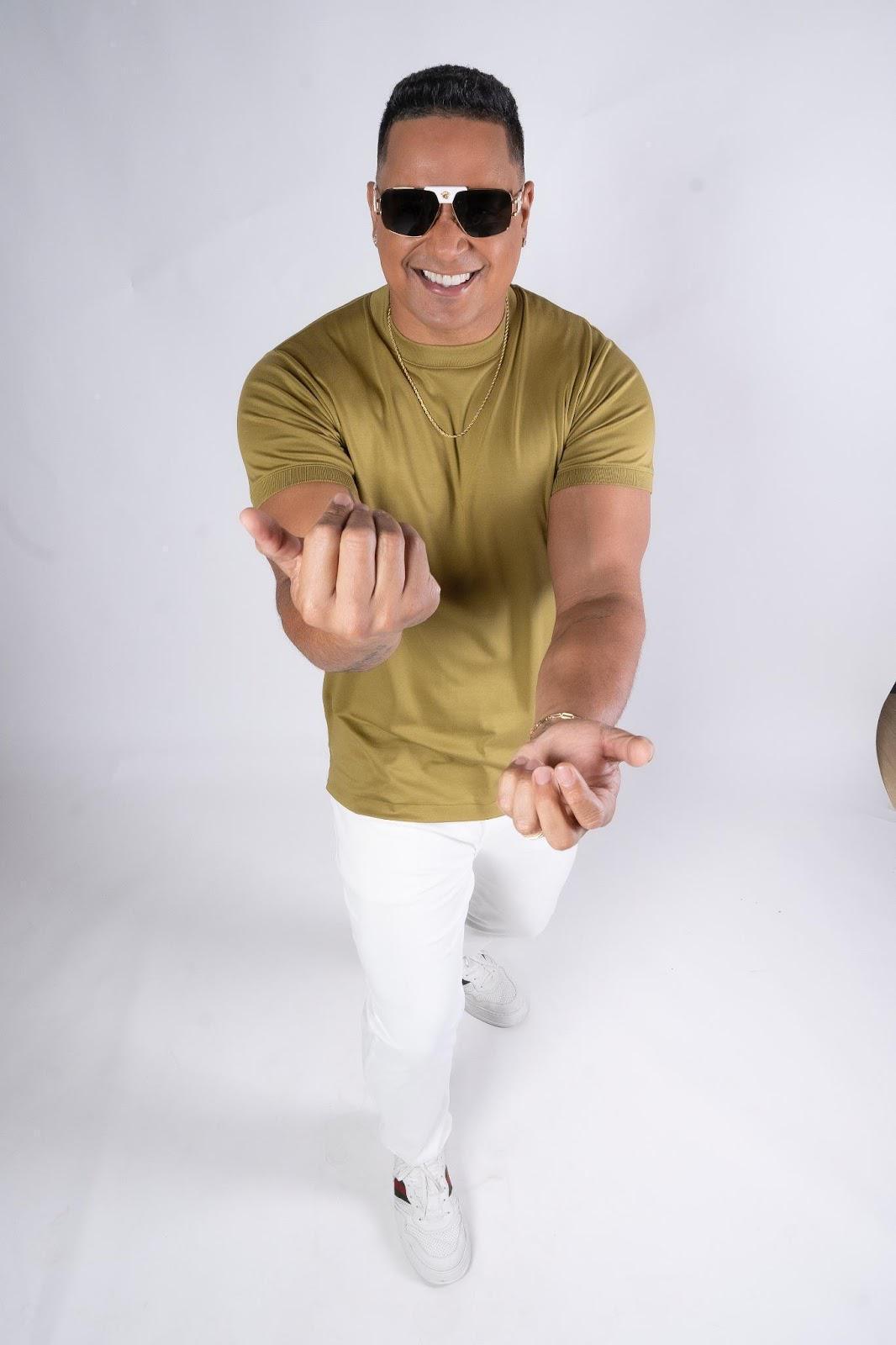 "Daquele Jeito": Bloco de Xanddy Harmonia vai agitar o Carnaval de Salvador nos dias 11 e 12 no circuito Barra-Ondina "Daquele Jeito": Bloco de Xanddy Harmonia vai agitar o Carnaval de Salvador nos dias 11 e 12 no circuito Barra-Ondina