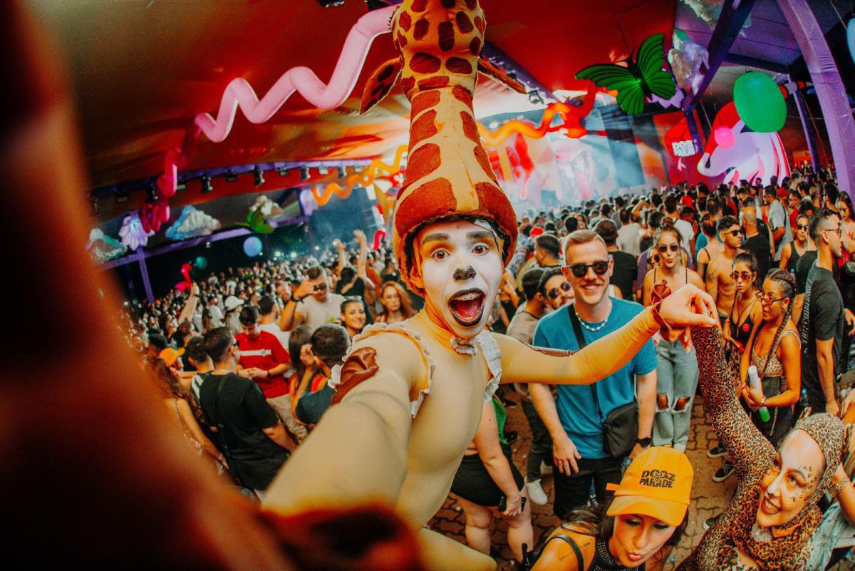 1ª edição da Dogz Parade, o safári eletrônico de Dubdogz, surpreende com entrega fora do comum 1ª edição da Dogz Parade, o safári eletrônico de Dubdogz, surpreende com entrega fora do comum