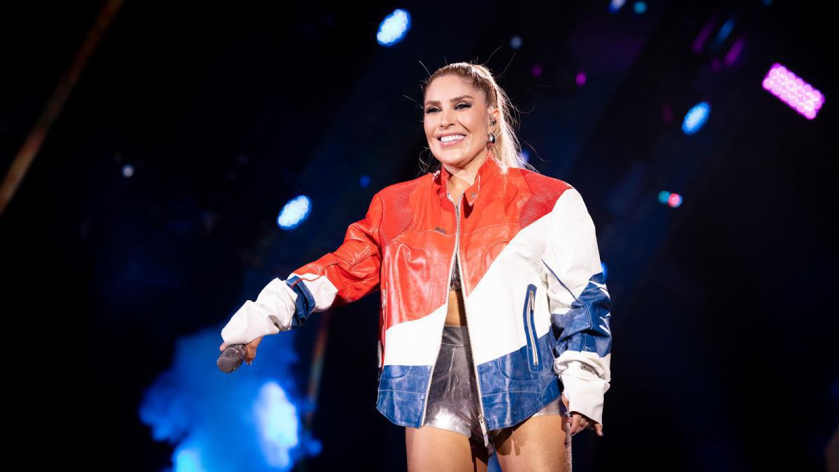 Manu lança o quarto volume de seu DVD "Daqui Pra Sempre" Manu lança o quarto volume de seu DVD "Daqui Pra Sempre"