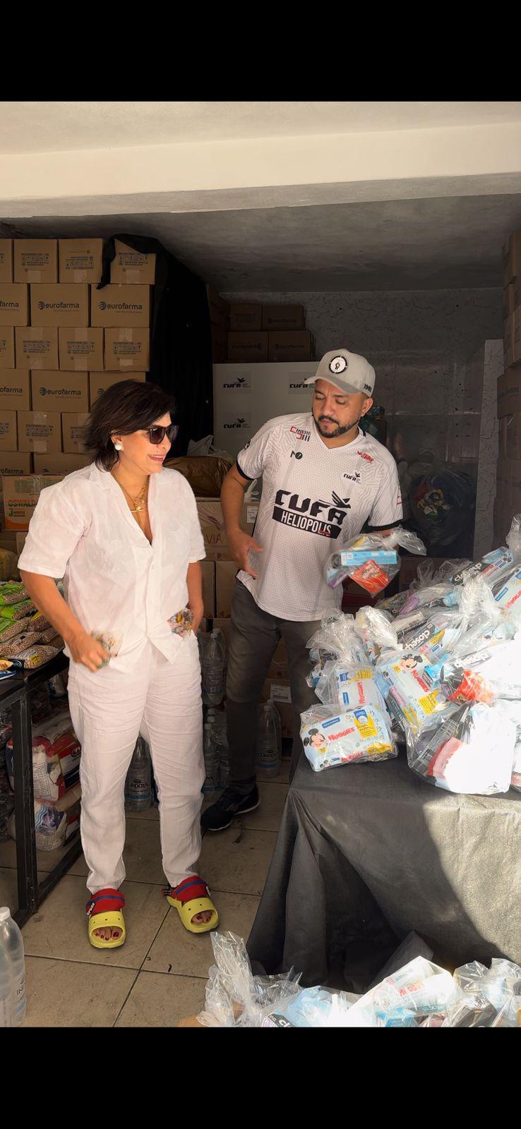 Com o objetivo de ajudar as vítimas das enchentes que estão atingindo o Rio Grande do Sul, a Canto Livre Produções Artísticas Ltda., escritório que representa a cantora Roberta Miranda, informa que a artista enviou ao Estado um carregamento de Com o objetivo de ajudar as vítimas das enchentes que estão atingindo o Rio Grande do Sul, a Canto Livre Produções Artísticas Ltda., escritório que representa a cantora Roberta Miranda, informa que a artista enviou ao Estado um carregamento de