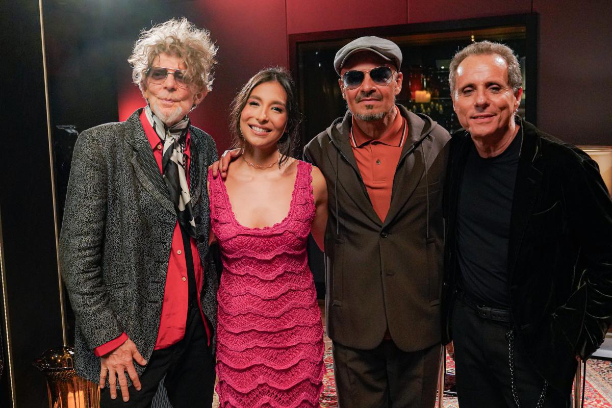 Titãs e Bruna Magalhães unem vozes, pelo projeto Microfonado, na faixa "Porque Eu Sei Que É Amor" Titãs e Bruna Magalhães unem vozes, pelo projeto Microfonado, na faixa "Porque Eu Sei Que É Amor"