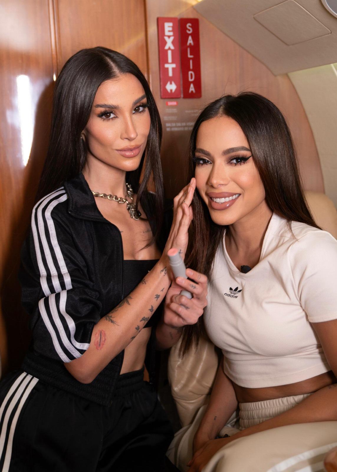 Bianca Andrade estreia quadro de entrevista "No Corre da Make", com Anitta como primeira convidada Bianca Andrade estreia quadro de entrevista "No Corre da Make", com Anitta como primeira convidada