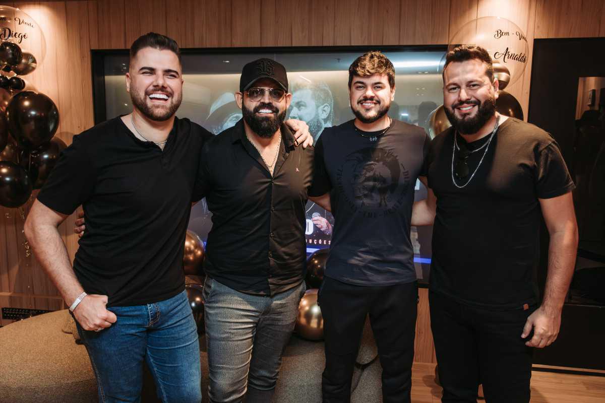 Zé Neto & Cristiano assumem gestão da carreira da dupla Diego & Arnaldo Zé Neto & Cristiano assumem gestão da carreira da dupla Diego & Arnaldo