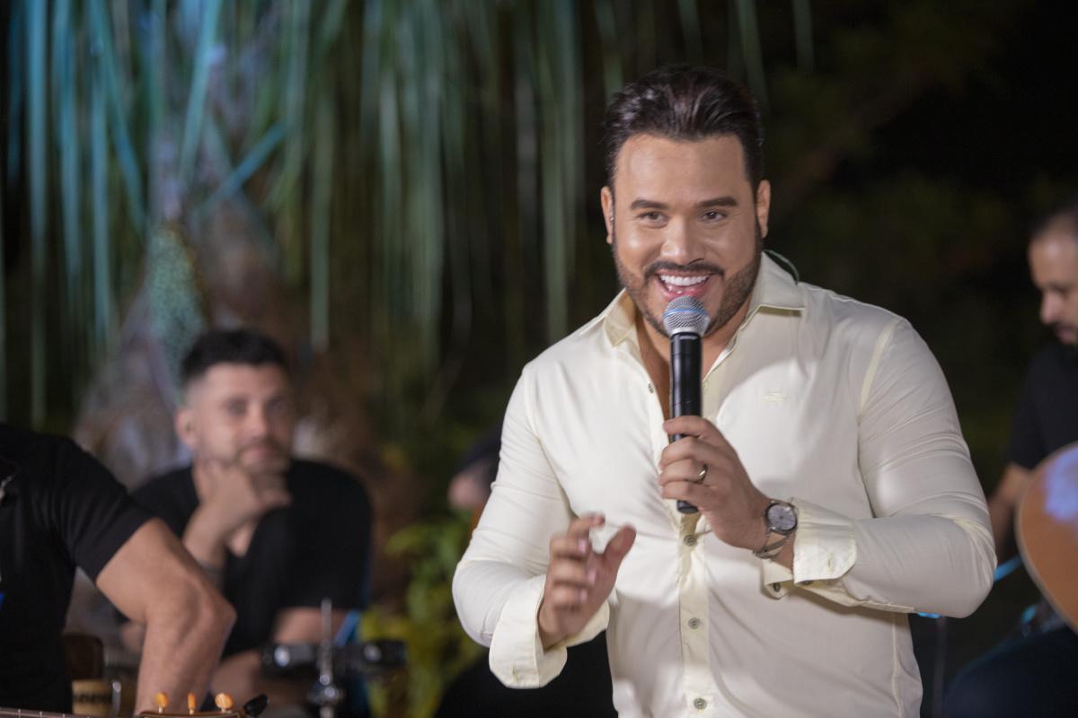 Marcelo Martins, ex-João Lucas e Marcelo, e DJ Gudi modernizam o hit 'Louquinha'