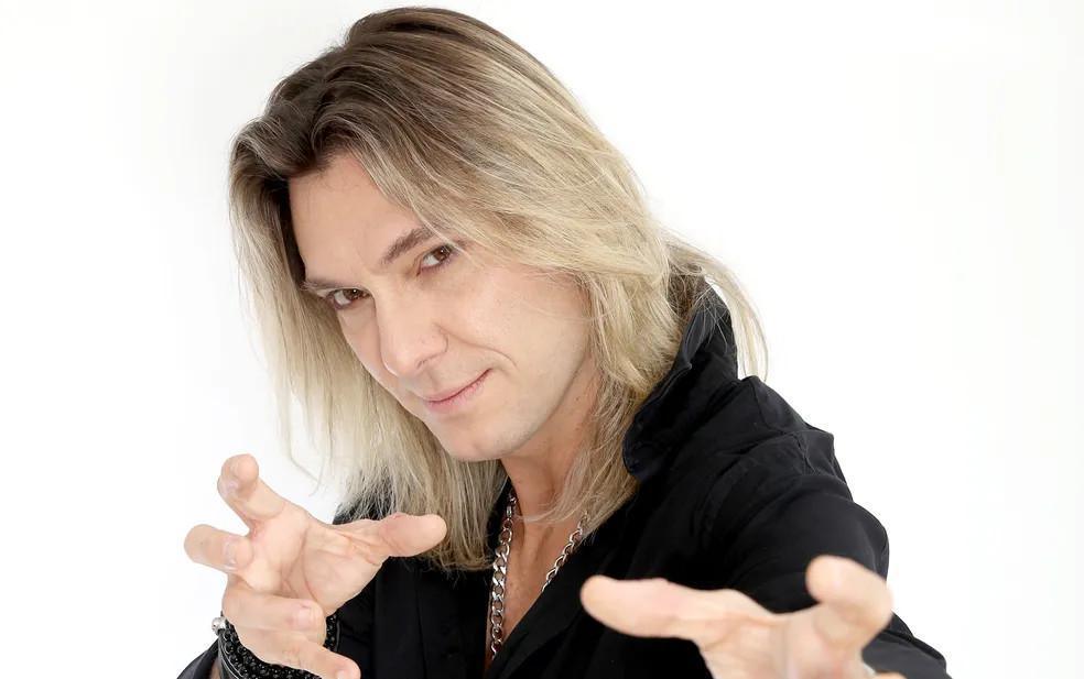 Edu Falaschi se apresenta no Arena Club no dia 20 em Santos Edu Falaschi se apresenta no Arena Club no dia 20 em Santos