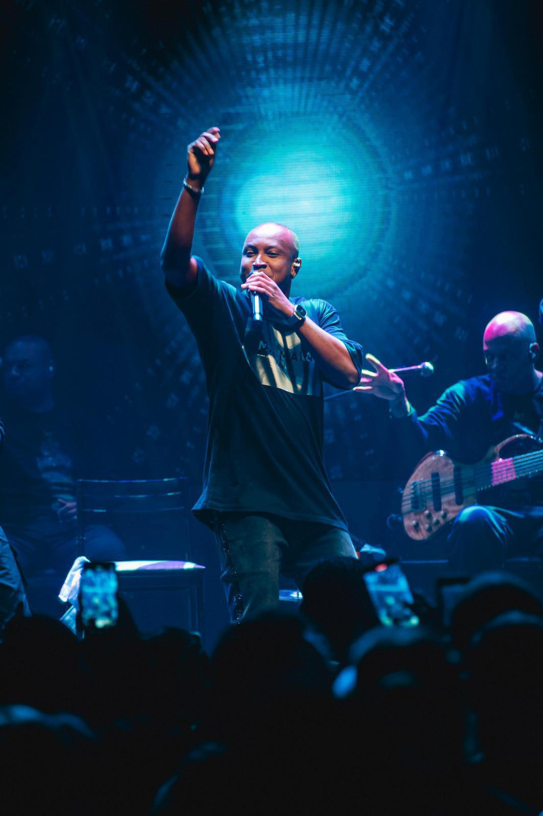 "PAGODE DA SORTE": THIAGUINHO LANÇA PROJETO INTIMISTA EM SP "PAGODE DA SORTE": THIAGUINHO LANÇA PROJETO INTIMISTA EM SP