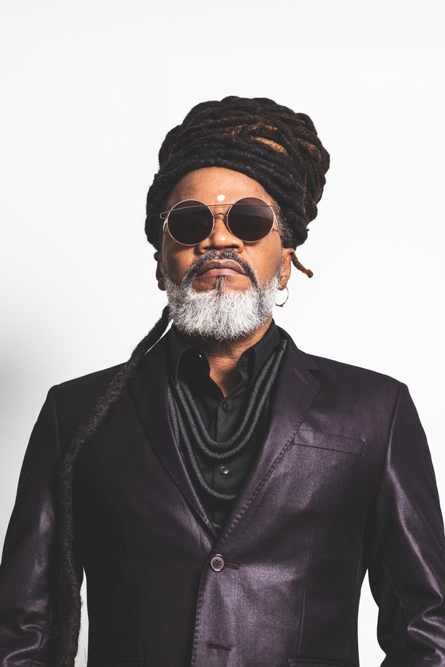 Carlinhos Brown celebra o Dia da Ibero-América em ato solene e encontro musical em Madri