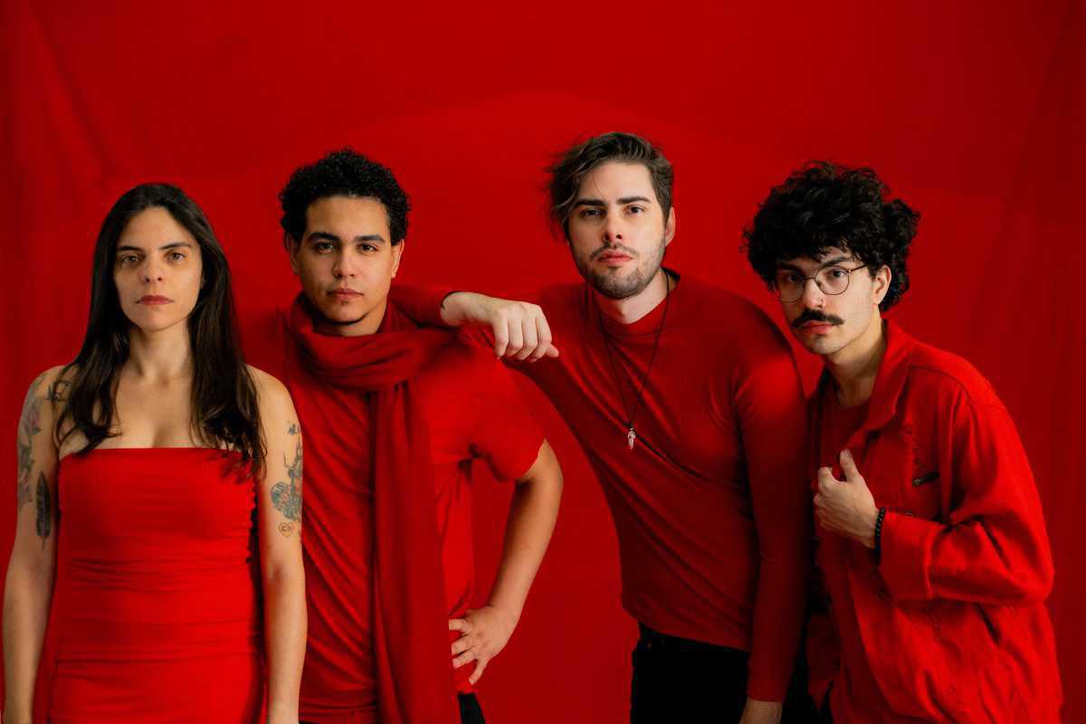 Coralinne: a nova promesa do rock brasileiro Coralinne: a nova promesa do rock brasileiro