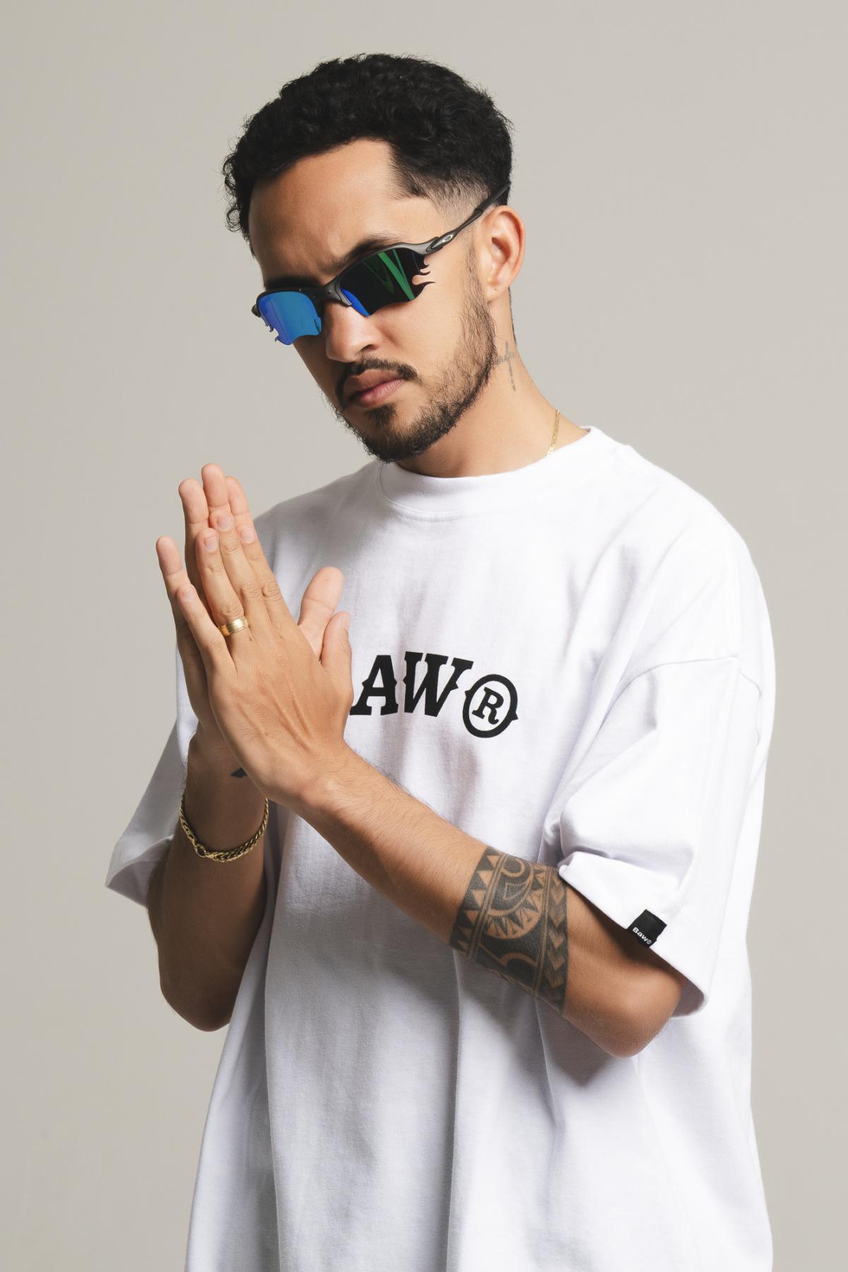 "Só fé" vira trilha das redes sociais da banda Simple Plan "Só fé" vira trilha das redes sociais da banda Simple Plan