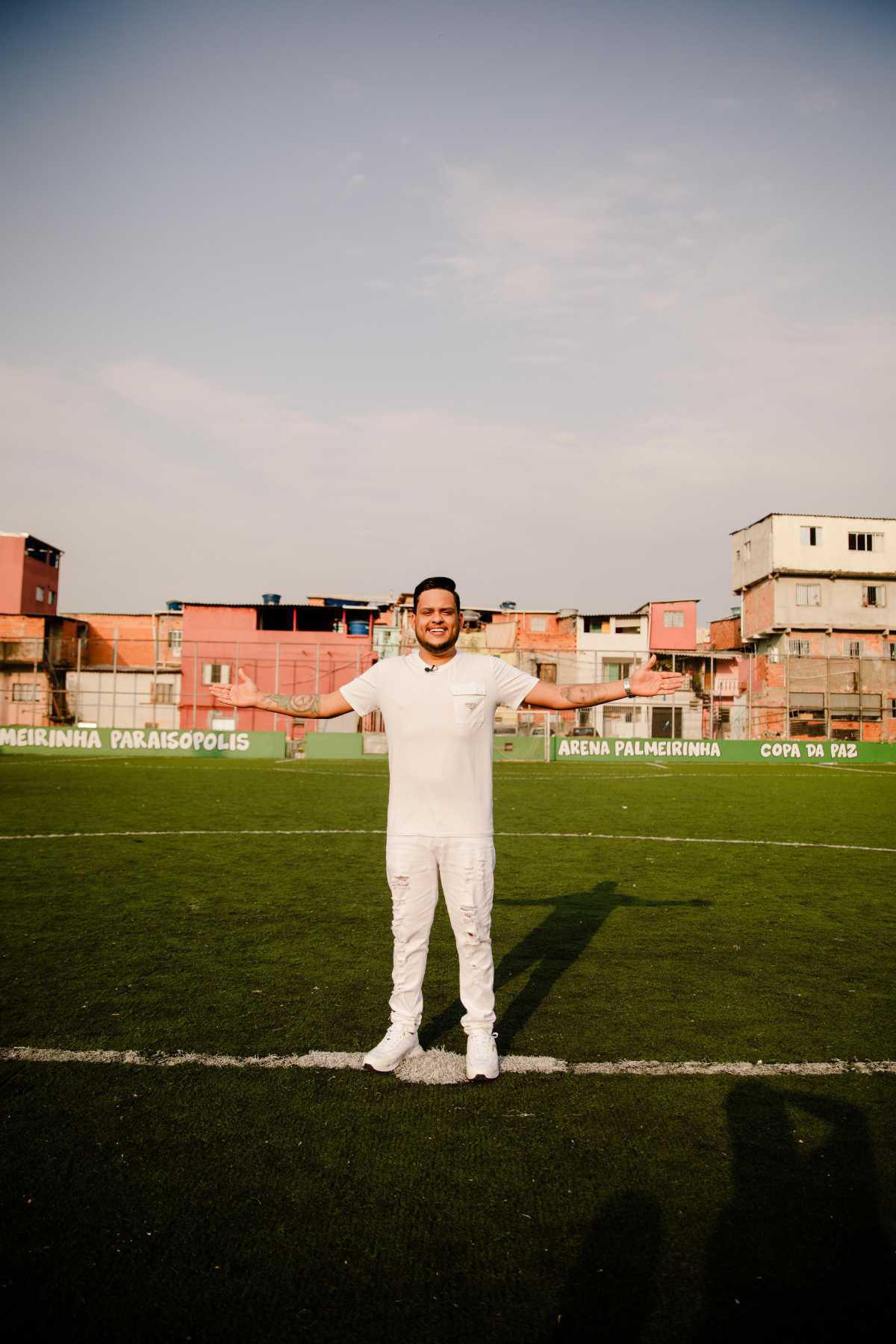 Paraisópolis Comemora 103 Anos e Se Prepára para a Gravação do DVD de Thiago Aquino em Novembro Paraisópolis Comemora 103 Anos e Se Prepára para a Gravação do DVD de Thiago Aquino em Novembro