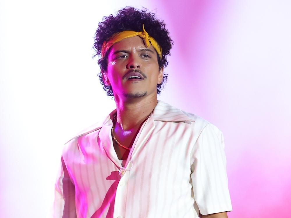 Bruno Mars já esta em solo Brasileiro para maratona de shows Bruno Mars já esta em solo Brasileiro para maratona de shows