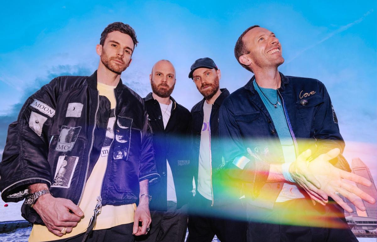 Coldplay lança aguardado álbum "Moon Music"