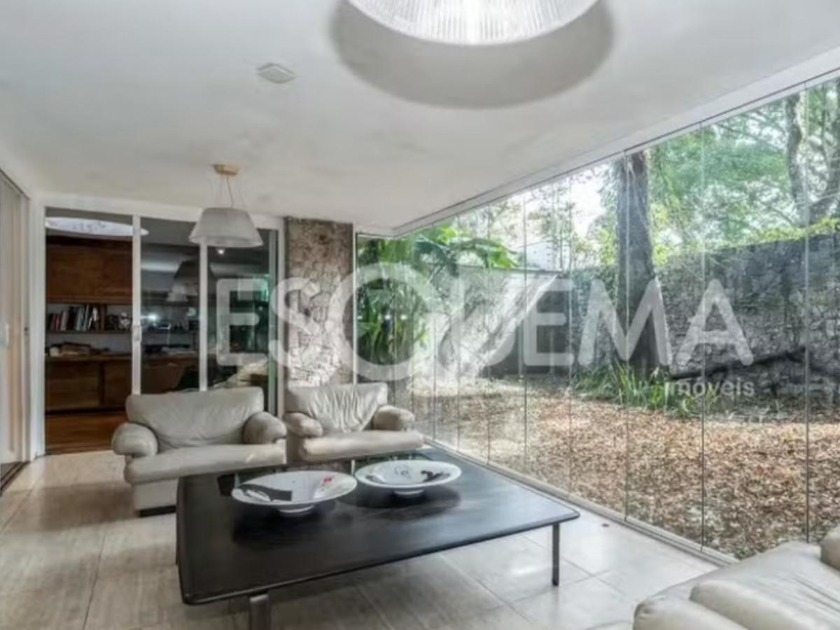 Residência de Gal Costa em São Paulo é anunciada à venda por R$ 10 milhões. Residência de Gal Costa em São Paulo é anunciada à venda por R$ 10 milhões.