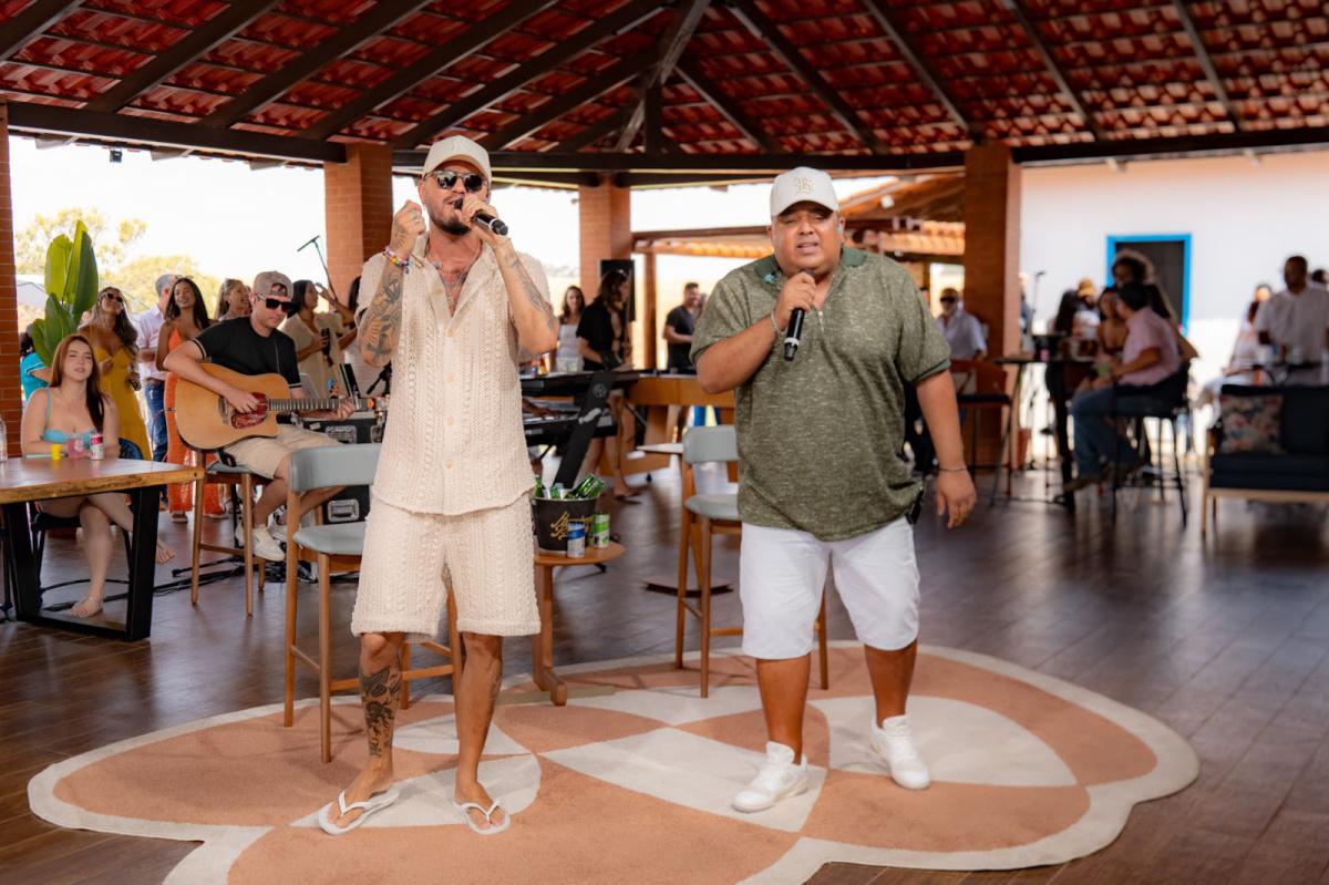 Humberto & Ronaldo se preparam para lançar primeiro EP do projeto "Voz e Tecladão"