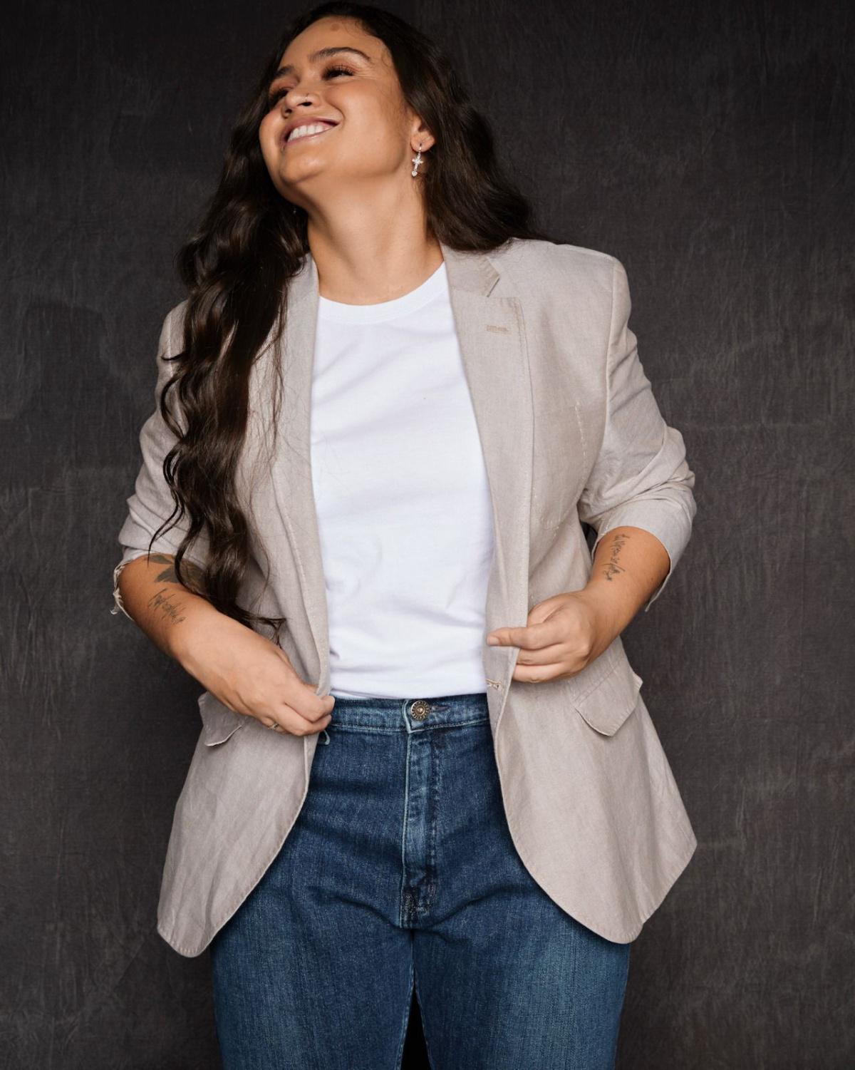 Luiza Martins viraliza entre os vídeos em alta no país com versão inusitada de Bruno Mars Luiza Martins viraliza entre os vídeos em alta no país com versão inusitada de Bruno Mars