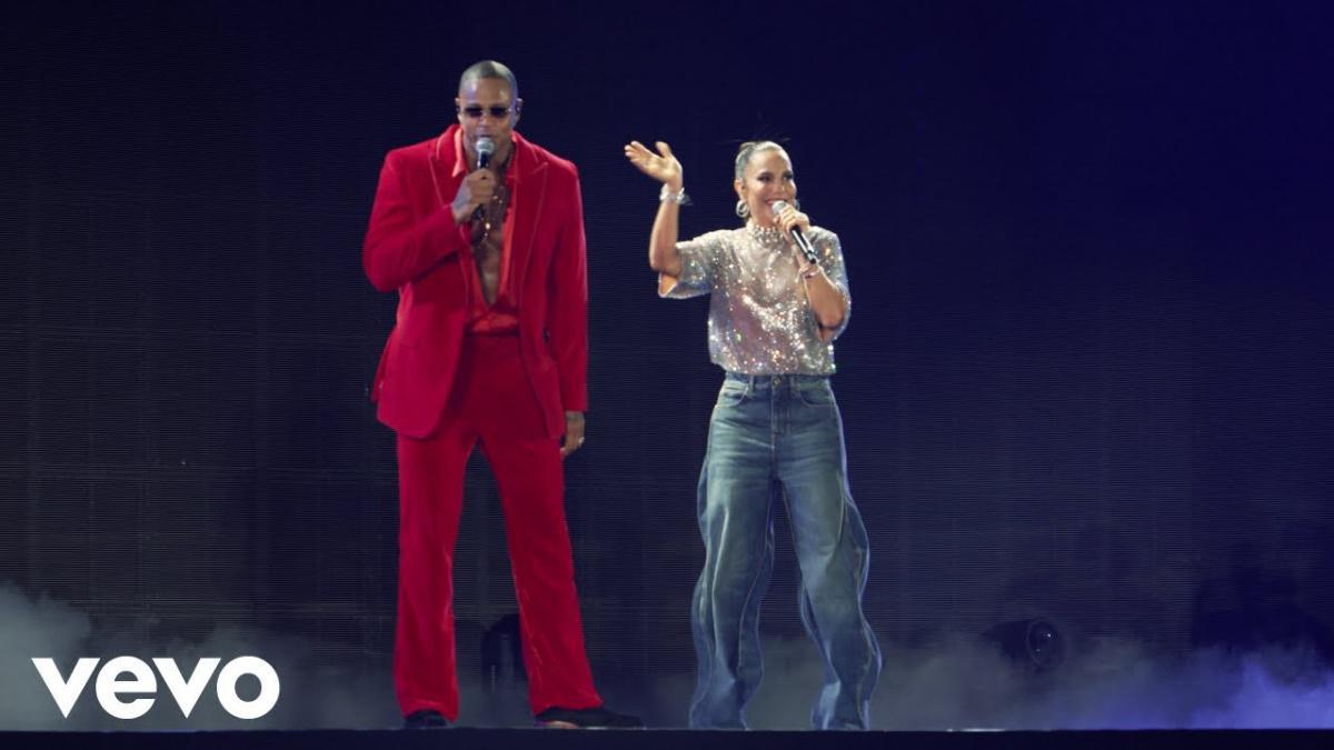 Léo Santana, Ivete Sangalo - Um Motivo - Música e Letra Léo Santana, Ivete Sangalo - Um Motivo - Música e Letra