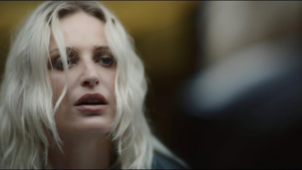 Over Each Other (Official Music Video) - Linkin Park - Música, Tradução e Letra Over Each Other (Official Music Video) - Linkin Park - Música, Tradução e Letra