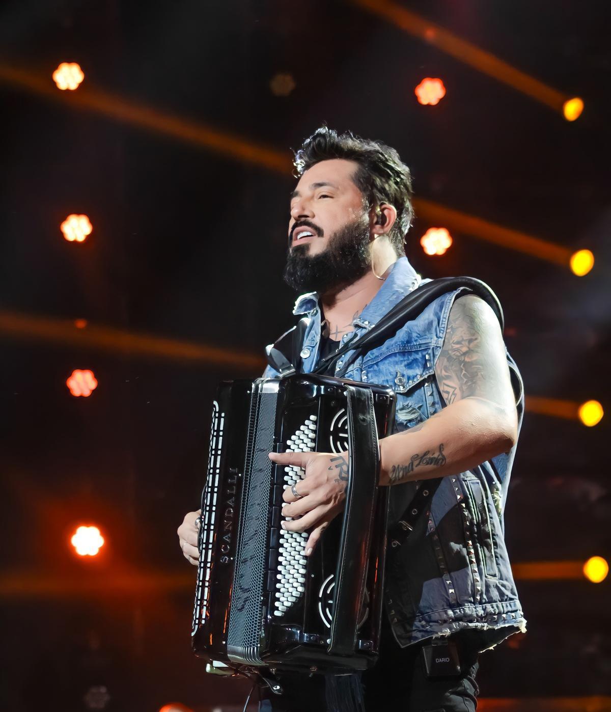 Traia Veia lança "Zoião de Mel", faixa inédita do Lado A do DVD de São Paulo Traia Veia lança "Zoião de Mel", faixa inédita do Lado A do DVD de São Paulo