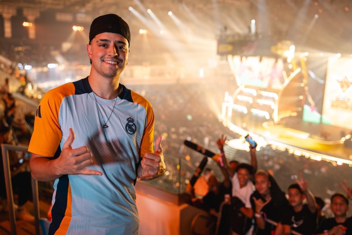 Coringa transmite a final mundial de Free Fire para mais de 40 mil pessoas simultaneamente Coringa transmite a final mundial de Free Fire para mais de 40 mil pessoas simultaneamente