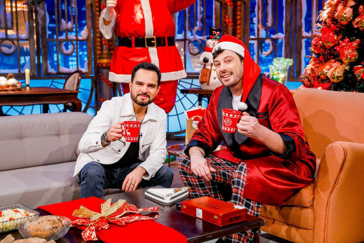 Luciano Camargo encanta com Especial de Natal no The Noite Luciano Camargo encanta com Especial de Natal no The Noite