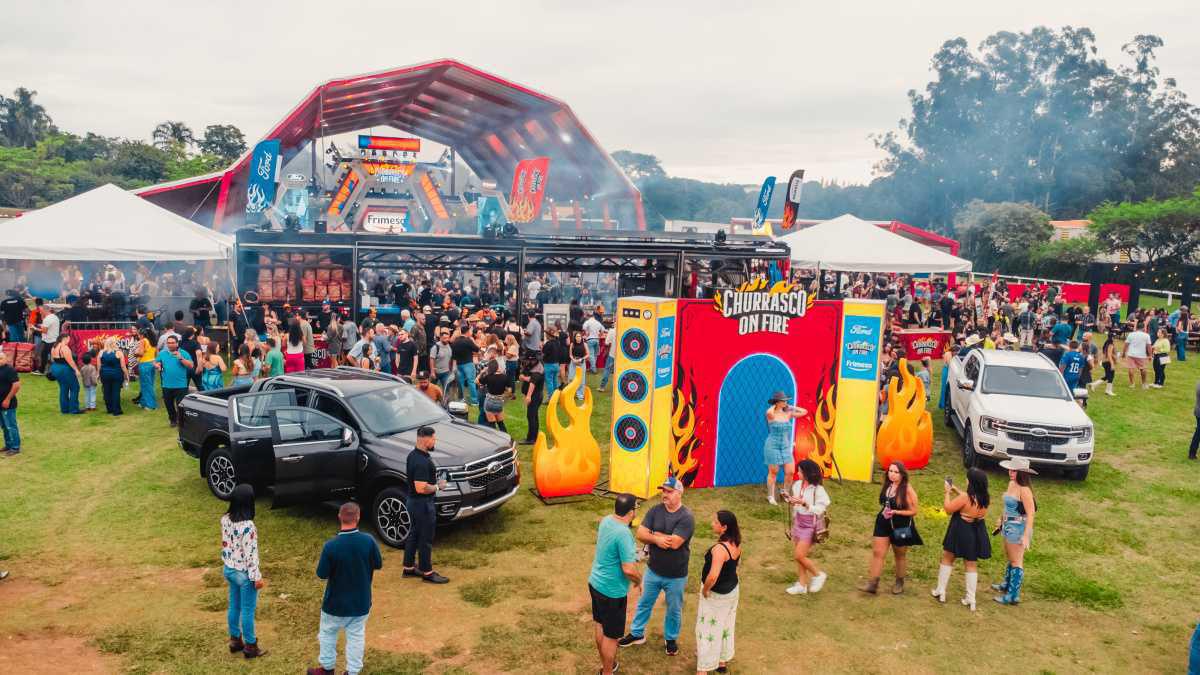 Churrasco On Fire, da dupla Fernando e Sorocaba, é eleito como o maior evento gastronômico e musical do Brasil Churrasco On Fire, da dupla Fernando e Sorocaba, é eleito como o maior evento gastronômico e musical do Brasil