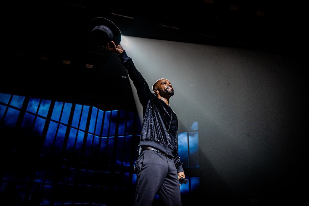 Em seu aniversário, Alexandre Pires anuncia Leonardo como atração surpresa do "Pagonejo Bão" Em seu aniversário, Alexandre Pires anuncia Leonardo como atração surpresa do "Pagonejo Bão"